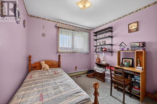 184 Shanly Road, Edwardsburgh/Cardinal, ON - Indoor Photo Showing Bedroom