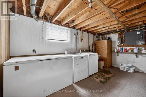 184 Shanly Road, Edwardsburgh/Cardinal, ON - Indoor Photo Showing Laundry Room