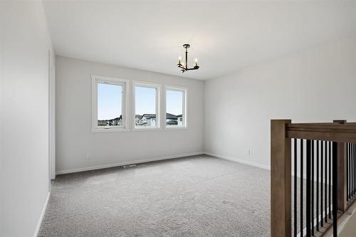 113 Point Pleasant Place, Winnipeg, MB - Indoor Photo Showing Other Room