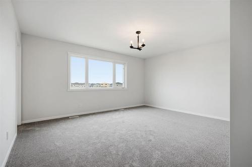 113 Point Pleasant Place, Winnipeg, MB - Indoor Photo Showing Other Room
