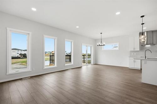113 Point Pleasant Place, Winnipeg, MB - Indoor