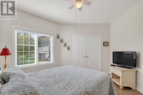 402 - 325 Densmore Road, Cobourg, ON - Indoor Photo Showing Bedroom