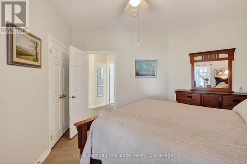 402 - 325 Densmore Road, Cobourg, ON - Indoor Photo Showing Bedroom
