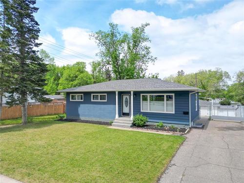 2521 Richmond Avenue  Brandon, MB R7B 0T7