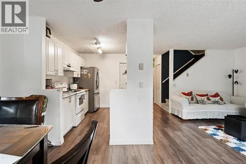 28 717 Aspen Rd, Comox, BC - Indoor Photo Showing Kitchen