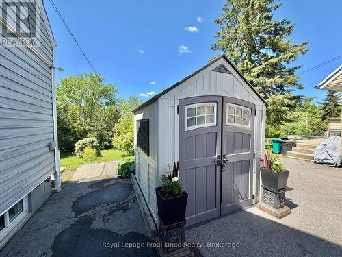 192 Pine Street, Belleville (Belleville Ward), ON - Outdoor With Exterior