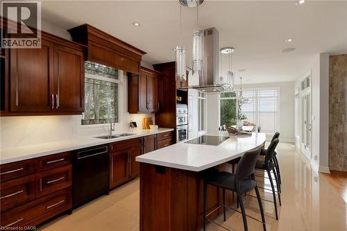 61 Lake Street Unit# 3, Grimsby, ON - Indoor Photo Showing Kitchen With Double Sink