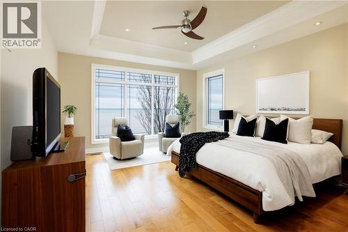 61 Lake Street Unit# 3, Grimsby, ON - Indoor Photo Showing Bedroom