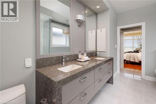 61 Lake Street Unit# 3, Grimsby, ON - Indoor Photo Showing Bathroom