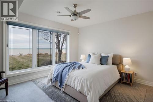 61 Lake Street Unit# 3, Grimsby, ON - Indoor Photo Showing Bedroom