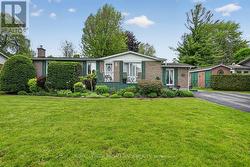 8 BERNARD CRESCENT Augusta, ON K0E 1P0