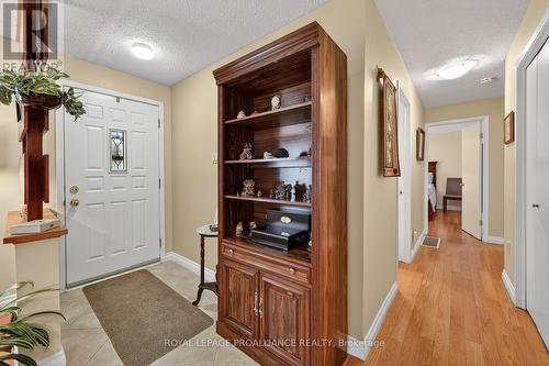8 Bernard Crescent, Augusta, ON - Indoor Photo Showing Other Room