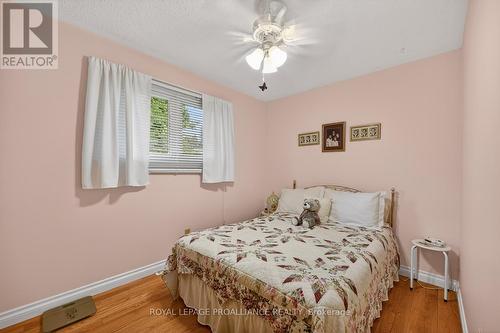 8 Bernard Crescent, Augusta, ON - Indoor Photo Showing Bedroom