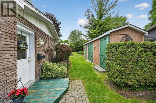 8 Bernard Crescent, Augusta, ON - Outdoor