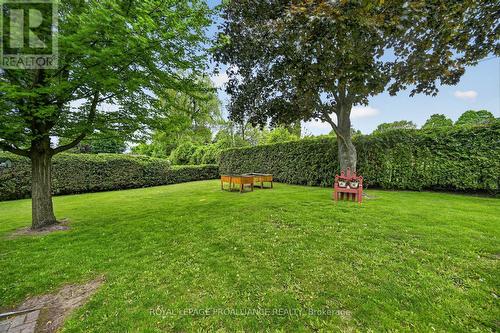 8 Bernard Crescent, Augusta, ON - Outdoor