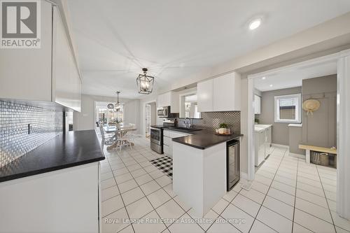 48 Hudson Drive, Brampton, ON - Indoor Photo Showing Kitchen