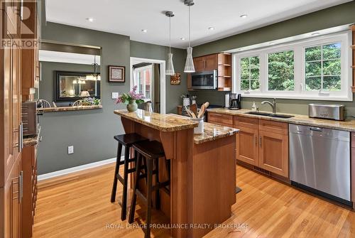 59 Silver Street, Kingston (Central City West), ON - Indoor Photo Showing Kitchen