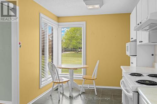 13 Arbor Ridge, Ottawa, ON - Indoor