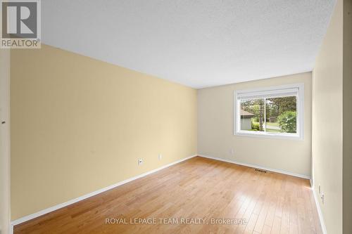 13 Arbor Ridge, Ottawa, ON - Indoor Photo Showing Other Room