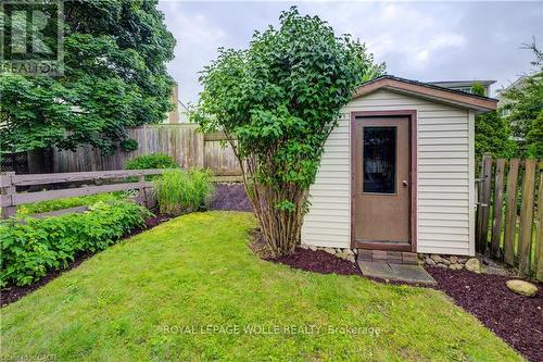 19 Hillbrook Crescent, Kitchener, ON - Outdoor