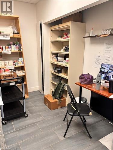 Image quality insufficient for description - 29 University Avenue E, Waterloo, ON 