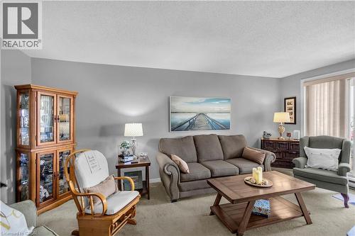 200 Jamieson Parkway Unit# 712, Cambridge, ON - Indoor Photo Showing Living Room