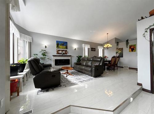 706 39Th Street, Brandon, MB 