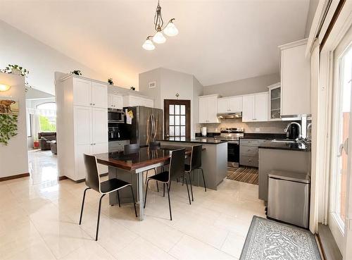 706 39Th Street, Brandon, MB 