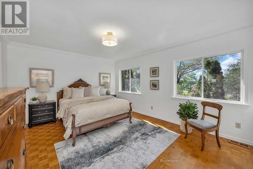 31 Aylen Avenue, Ottawa, ON - Indoor Photo Showing Bedroom