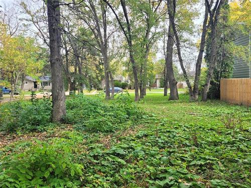 Lot with mature trees on a quiet cul-du-sac - 0 14Th Street Nw, Portage La Prairie, MB 