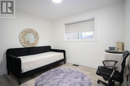 263 Cook Street, Barrie, ON - Indoor Photo Showing Bedroom