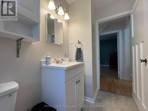 7 Third Avenue, Kingston (East Of Sir John A. Blvd), ON - Indoor Photo Showing Bathroom