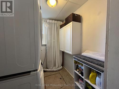 7 Third Avenue, Kingston (East Of Sir John A. Blvd), ON - Indoor