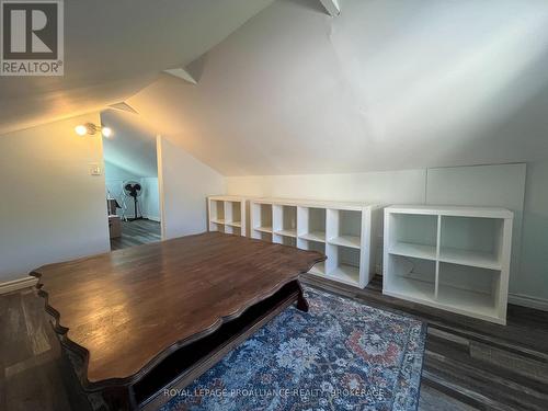 7 Third Avenue, Kingston (East Of Sir John A. Blvd), ON - Indoor