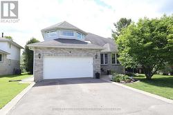605 FERNMOOR DRIVE Kingston (East Gardiners Rd), ON K7M 8K5