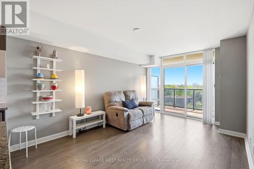 606 - 1 Michael Power Place, Toronto, ON - Indoor Photo Showing Living Room