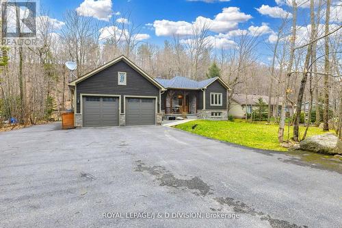 123 DESROCHES TRAIL  Tiny, ON L9M 1R3