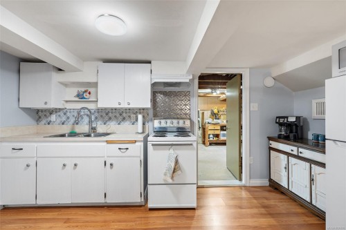 9712 Chemainus Rd, Chemainus, BC 