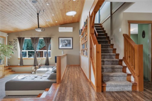 1680 Peligren Pl, Qualicum Beach, BC 