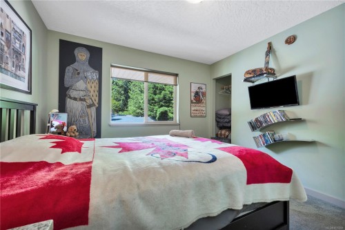 1680 Peligren Pl, Qualicum Beach, BC 