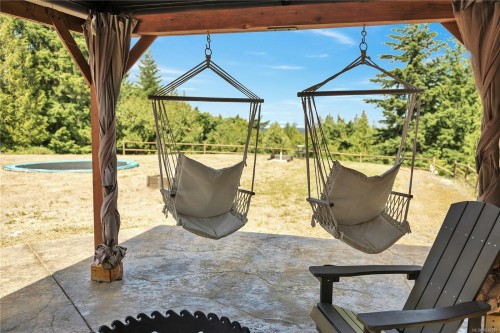 1680 Peligren Pl, Qualicum Beach, BC 