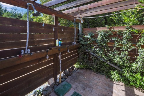 1680 Peligren Pl, Qualicum Beach, BC 