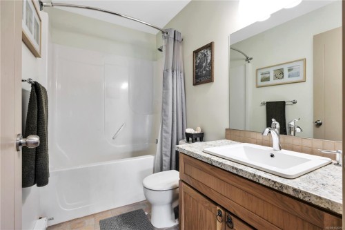 1680 Peligren Pl, Qualicum Beach, BC 