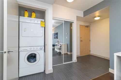 #204-760 Johnson St, Victoria, BC 