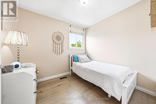 76 Boston Crescent, Hamilton, ON 