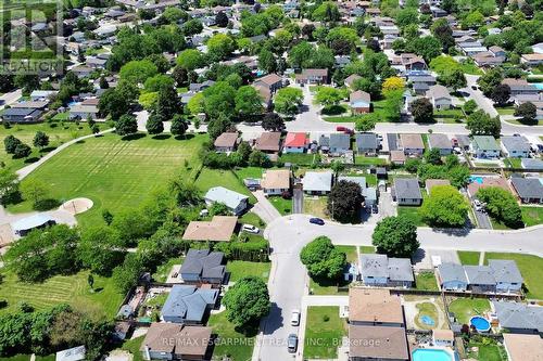 76 Boston Crescent, Hamilton, ON 