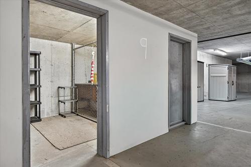 3413-205 Third Avenue, Invermere, BC -  With Exterior