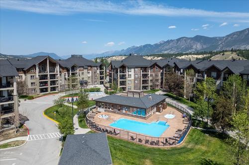 3413-205 Third Avenue, Invermere, BC - Outdoor With In Ground Pool With Facade With View