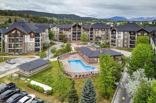 3413-205 Third Avenue, Invermere, BC - Outdoor With In Ground Pool With View