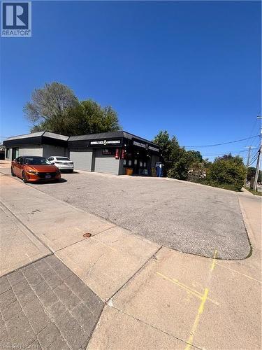 556 Stirling Avenue S, Kitchener, ON 